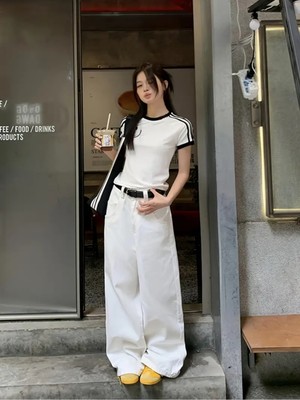 Touz Smile Baskılı Şeritli Bluz Body Crop
