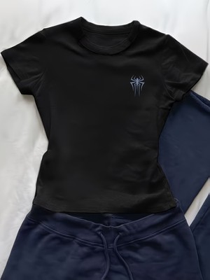 Touz Kemer Boy Spider Göğüs Baskılı Crop Bluz