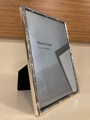 Plus Home Resim Çerçevesi Bambu Model Metal Pirinç Ince Kenarlı Renk Gümüş Küçükboy Ebat 13X18 cm