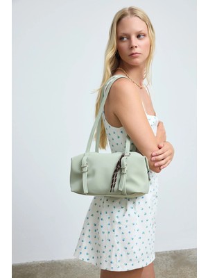 Shule Bags Gia Charmlı Oval Çanta Mint