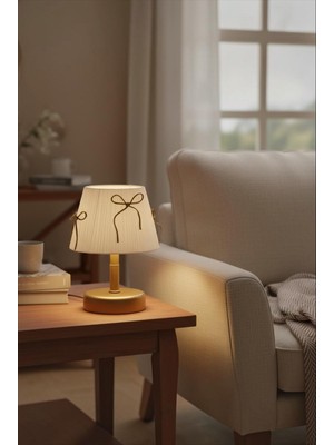Elizim Home Lighting Bella Fiyonk Pliseli Dekoratif Abajur - Gold Detaylı Kumaş Şapkalı Masa Lambası