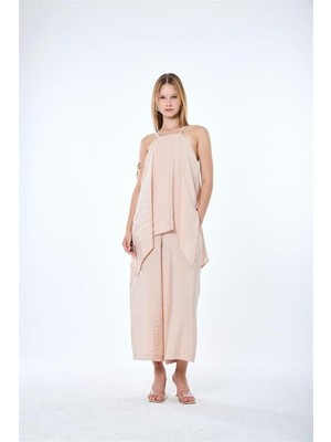 Neşeli Butik Kadın Bej Ince Askılı Asimetrik Kesim Bluz Pantolon Ikili Takım NBMY4070
