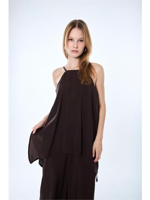 Neşeli Butik Kadın Kahverengi Ince Askılı Asimetrik Kesim Bluz Pantolon Ikili Takım NBMY4070