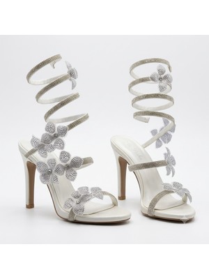 Kindep (Pine Cone) Bileğe Dolamalı Taş Biye Detaylı Topuklu Kadın Abiye Ayakkabı Sedef