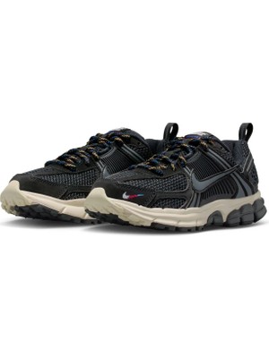 Nike Air Zoom Vomero 5 Unisex Koşu ve Yürüyüş Ayakkabısı | IB5853 001