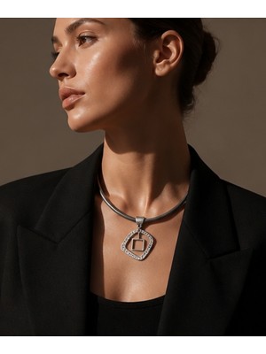 Dilhan Atlay Geometrik Choker Kolye