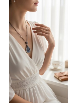 Fayra Accessories Zirkon Taşlı Su Damlası Figürlü Renk Otantik Kolye