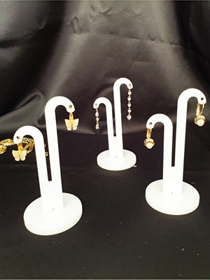 Ravéon Makyaj & Takı Organizeri Pleksi Küpe ve Takı Çekim Standı Seti