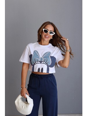 Purple By Banu Beyaz Mickey Nakış Detay Crop Tshirt