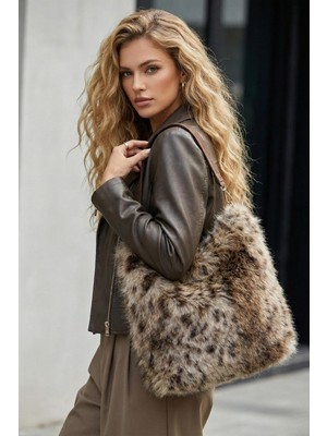 Rovebella Velora Leoparlı Kürk Omuz Çantası