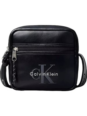 Calvin Klein Erkek Düz Deri Küçük Cep Fermuar Kapama Ayarlanabilir Askı Siyah Omuz Çantası LV04D3445G-UB1