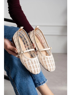 Dabab Shoes Rıvena Kadın Ekru Tül Üzeri Nakış Detaylı Kare Burun Üstten Bantlı Düz Taban Mary Jane Babet
