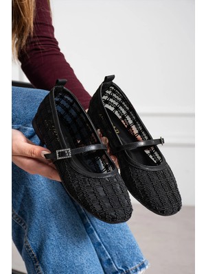 Dabab Shoes Rıvena Kadın Siyah Tül Üzeri Nakış Detaylı Kare Burun Üstten Bantlı Düz Taban Mary Jane Babet