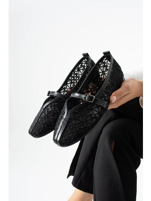 Dabab Shoes Marvena Kadın Siyah Çapraz Bantlı Dantel Detaylı Şeffaf Dokulu Babet