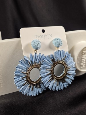 Mia Donna Jewelry Mia Donna  Rafya Örgü Güneş Detaylı  Kadın Sallantılı Küpe Yaz Küpesi