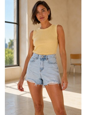 Ivoire Wear Açık Mavi Yüksek Bel Yırtık Detaylı Püsküllü Paça Denim Kadın Şort