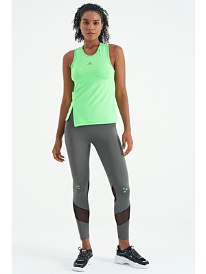 Tommy Life Neon Yeşil Yırtmaç Detaylı O Yaka Sıfır Kollu Standart Kalıp Kadın Spor Atlet - 97256