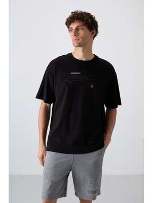 Tommy Life Siyah Pamuklu Kalın Yumuşak Dokulu Oversize Fit Baskılı Erkek T-Shirt - 88326