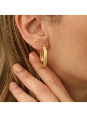Nox Jewelry 14 Ayar Altın Kaplama Mat Yuvarlak Halka Küpe – Klasik Minimal Günlük Tasarım