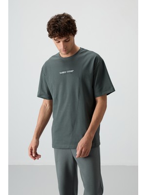 Air Jones Haki Pamuklu Kalın Yüzeyi Dokulu Oversize Fit  Baskılı Erkek T-Shirt - 88372