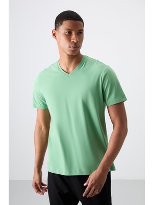 Tommy Life Pastel Yeşil Basic Kısa Kol Standart Kalıp V Yaka Erkek T-Shirt - 87912