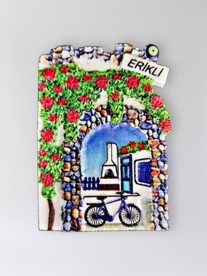 Mundy Erikli Polyester Kabartmalı Magnet 5,5 x 7 cm Dekoratif Hediyelik Buzdolabı Süsü (KOD:1532)