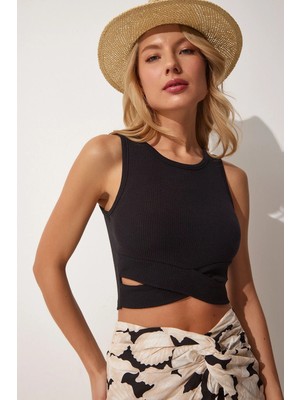 TeknoKapsül Happiness Istanbul Kadın Siyah Cut Out Detaylı Crop Örme Bluz MC00179