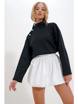 TeknoKapsül Trend Alaçatı Stili Kadın Siyah Dik Yaka Çıt Çıt Kapamalı Sweatshirt ALC-X12479