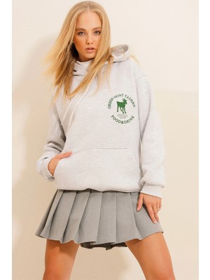 TeknoKapsül Trend Alaçatı Stili Kadın Gri Kapüşonlu Sırt ve Önü Baskılı 3 Iplik Içi Şardonlu Sweatshirt ALC-X11105