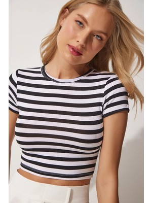 TeknoKapsül Happiness Istanbul Kadın Siyah Beyaz Çizgili Crop Örme T-Shirt AA00038