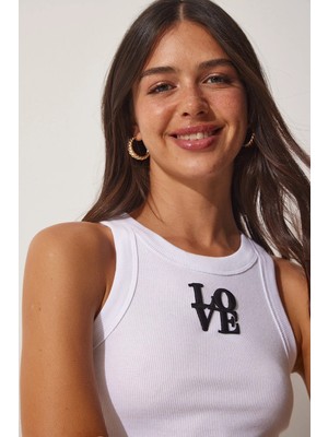 TeknoKapsül Happiness Istanbul Kadın Beyaz Halter Yaka Nakışlı Fitilli Crop Örme Bluz US00904