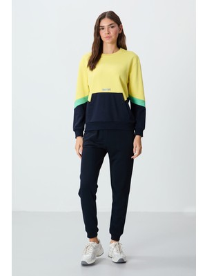 Tommy Life Sarı Kompakt Pamuklu Kalın Pürüzsüz Dokulu O Yaka Oversize Fit Kadın Sweatshirt - 97289