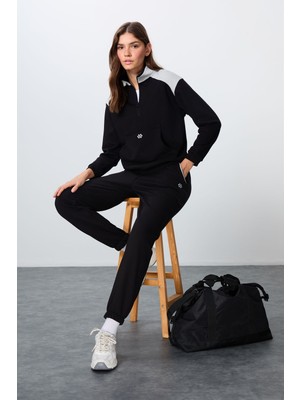 Tommy Life Siyah Kompakt Pamuklu Kalın Pürüzsüz Dokulu Dik Yaka Oversize Fit Kadın Eşofman Takım - 95342