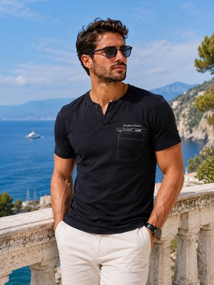 Masimar Erkek Yırtmaçlı V Yaka T-Shirt