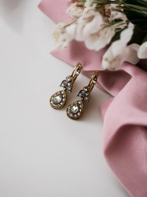 Fayra Accessories Kristal Taşlı Küçük Su Damlası Sallantılı Küpe
