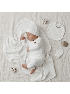 Bambik Fitilli Ribana Battaniyeli Yeni Doğan Hastane Çıkışı - 7'li Unisex Bebek Seti (Beyaz)
