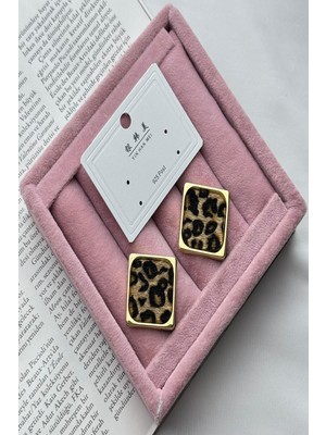 Kadın Küpe Vip Seri Ithal Zirkon Leopar Desen Kare Model Kararmaz Küpe