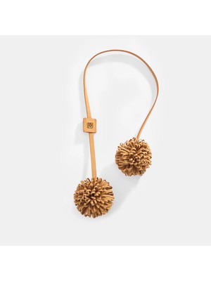 Turuncu Çiçek Figürlü Monogram Detaylı Deri Charm