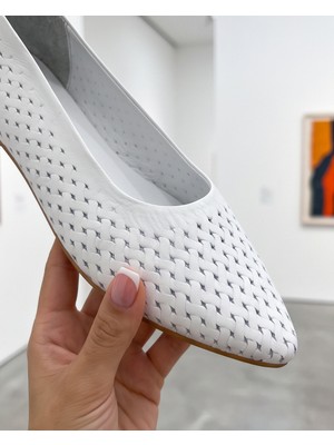 Futsi Shoes Stella Beyaz Hakiki Deri Örgü Desenli Kadın Babet