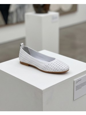 Futsi Shoes Bella Beyaz Hakiki Deri Lazer Kesim Kadın Babet