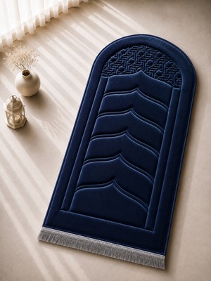 Yüsrina Ipek Kadife 1.5 cm Süngerli, Özel Nakış Detaylı Namazlık, Ortopedik Seccade + Çanta