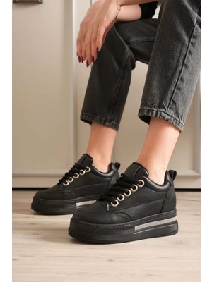Trendella Kadın 8cm Boy Uzatan Gizli Topuklu Siyah Spor Ayakkabı TR04MS01D