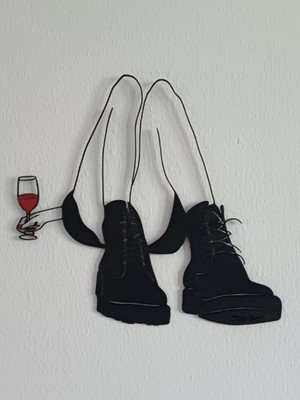 Liya3D Şarap Kadehli Kadın Silüeti Metal Duvar Dekoru 23X23 cm – Modern Minimalist Siyah Tablo