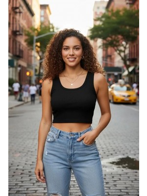 Marsilyan Kadın Siyah Modern Fit Kare Yaka Crop Top Bluz
