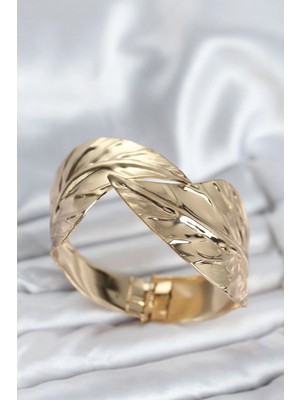 Uravas Store Pirinç Gold Renk Yaprak Model Kadın Bileklik
