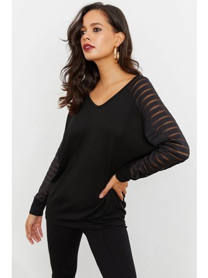 TeknoKapsül Cool & Sexy Kadın Siyah V Yaka Bluz ST3074
