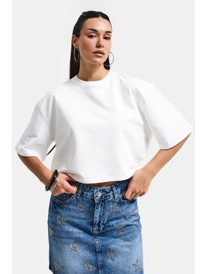 It's Basic Kadın Kırık Beyaz Renk S6-101 Oversize Bol Kesim T-Shirt