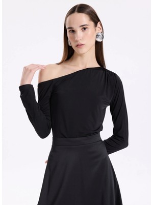 Fabrika Tek Omuz Yaka Düz Siyah Kadin Bluz F4WL-BLZ0677