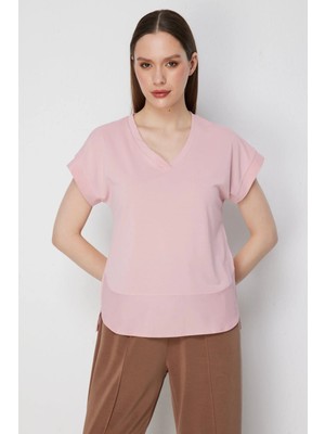 ON Kadın V Yaka Parçalı T-Shirt 71475 Pudra