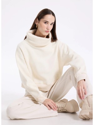 Fabrika Dik Yaka Ekru Kadın Sweatshirt Veja